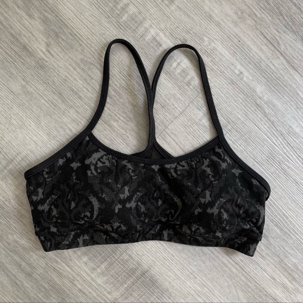 Lululemon Y Flow Bra